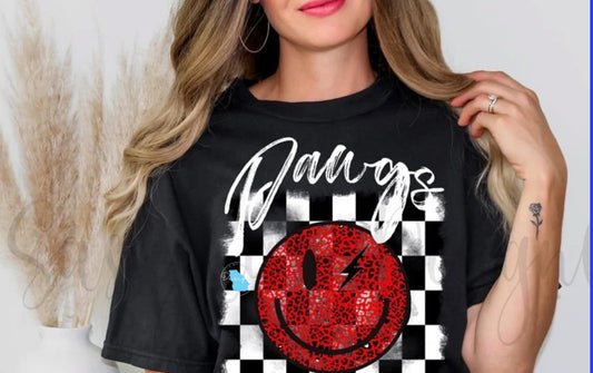 Smiley checkered Go Dawgs print graphic tee