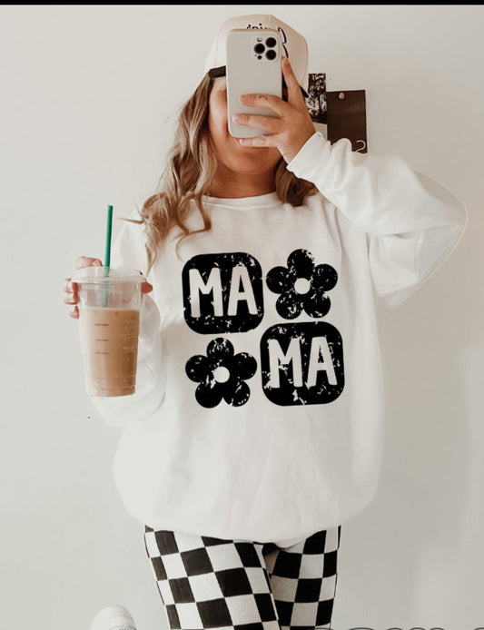 Mama retro Daisy graphic tee