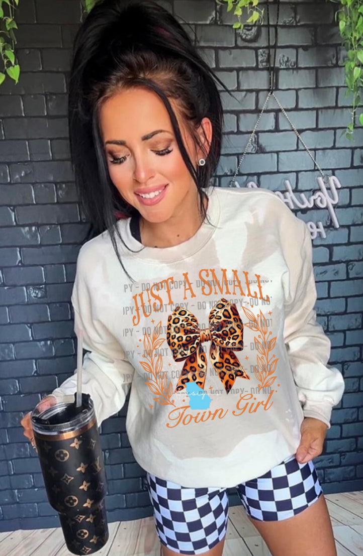 Just a small town girl bow graphic tee
